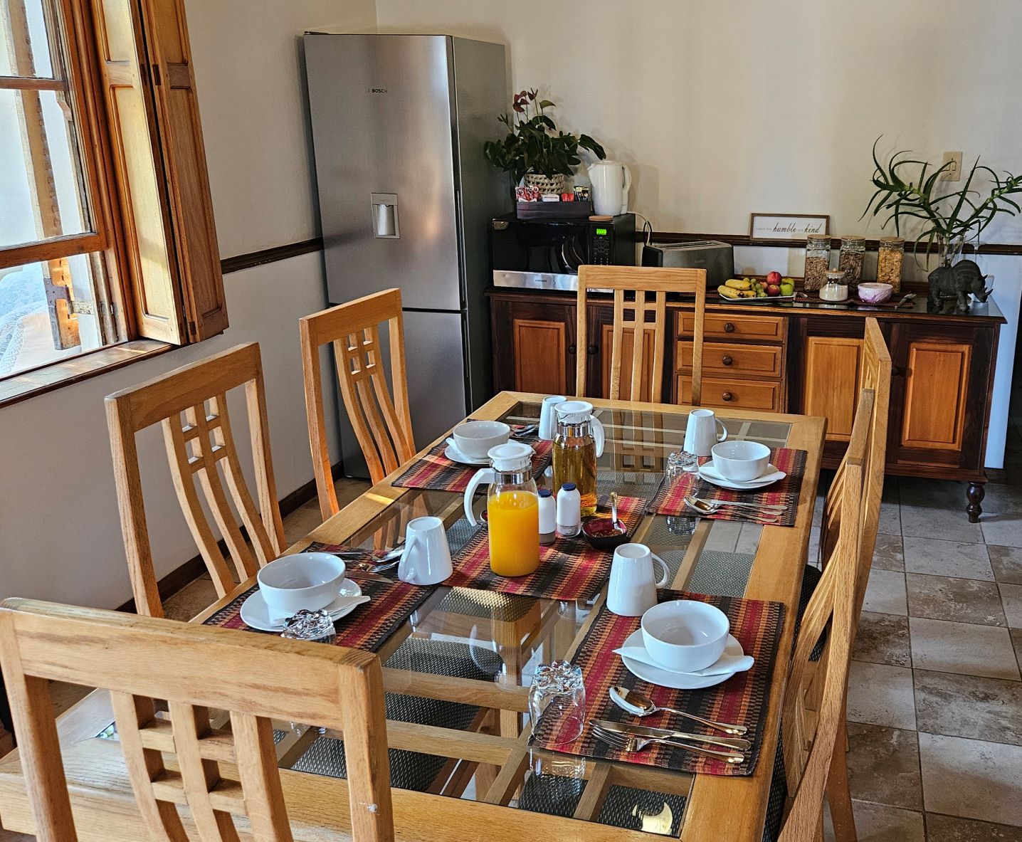 Breakfast Table